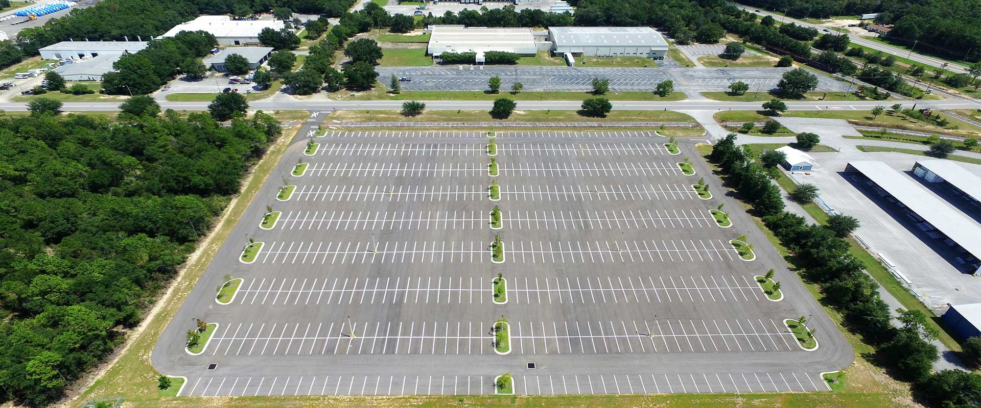 parking-lot-asphalt-with-lines-florida